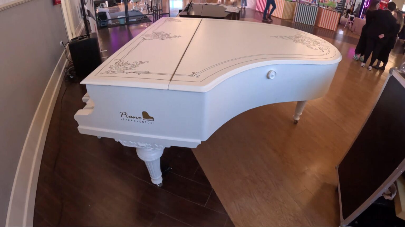 Piano decorativo para rodajes