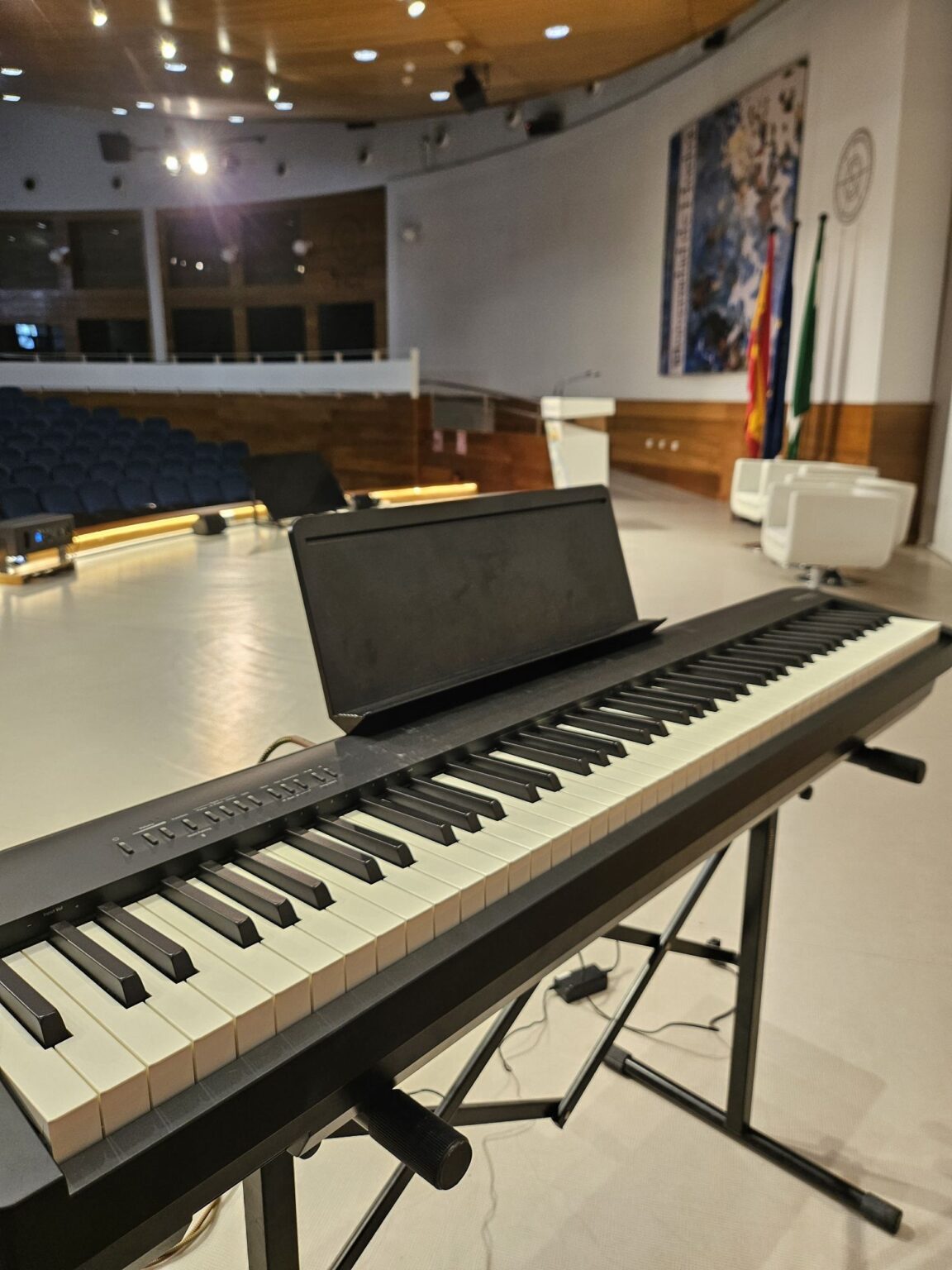 alquiler de piano Roland FP-30X