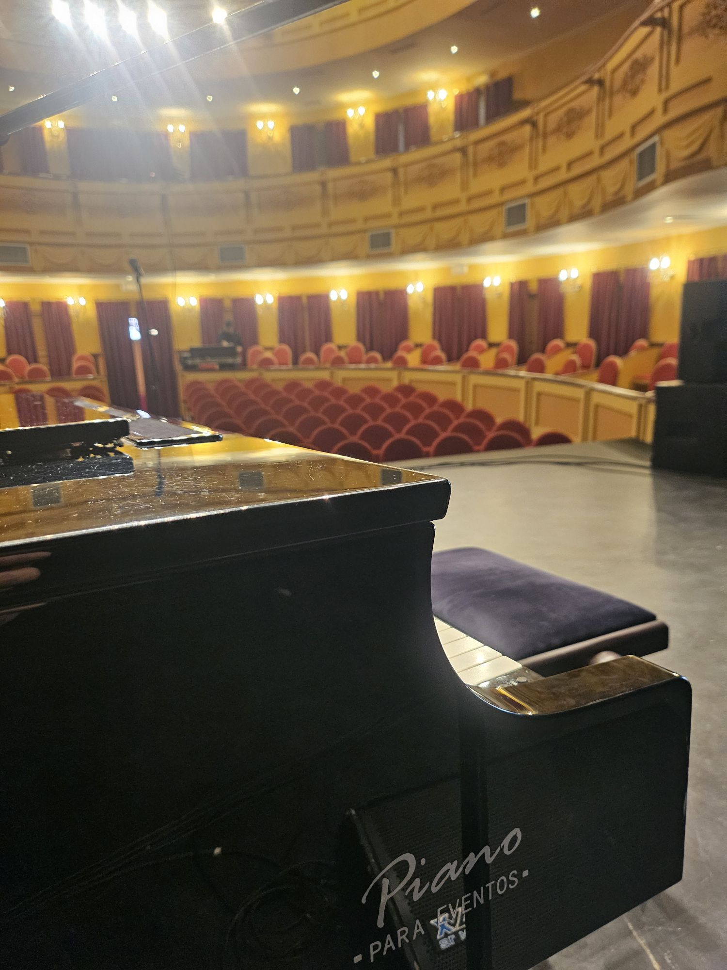 alquiler de piano en Almagro
