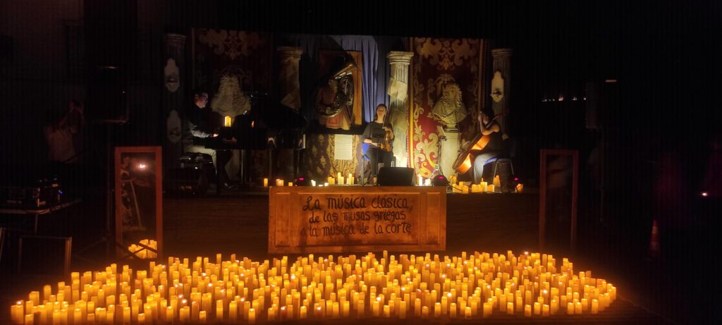Noche Encandilada XV en Encinas Reales